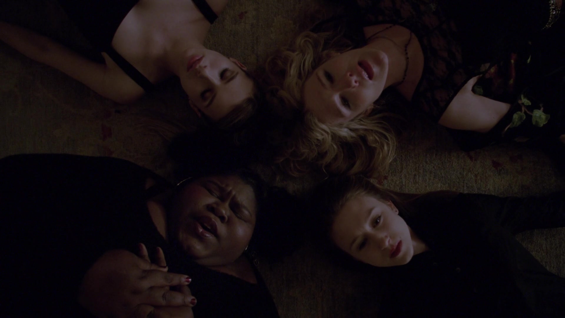 American_Horror_Story_S03E13_1080p_Bluray__1407.jpg