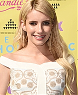 TeenChoiceAwards15_Arrivals_28129.jpg