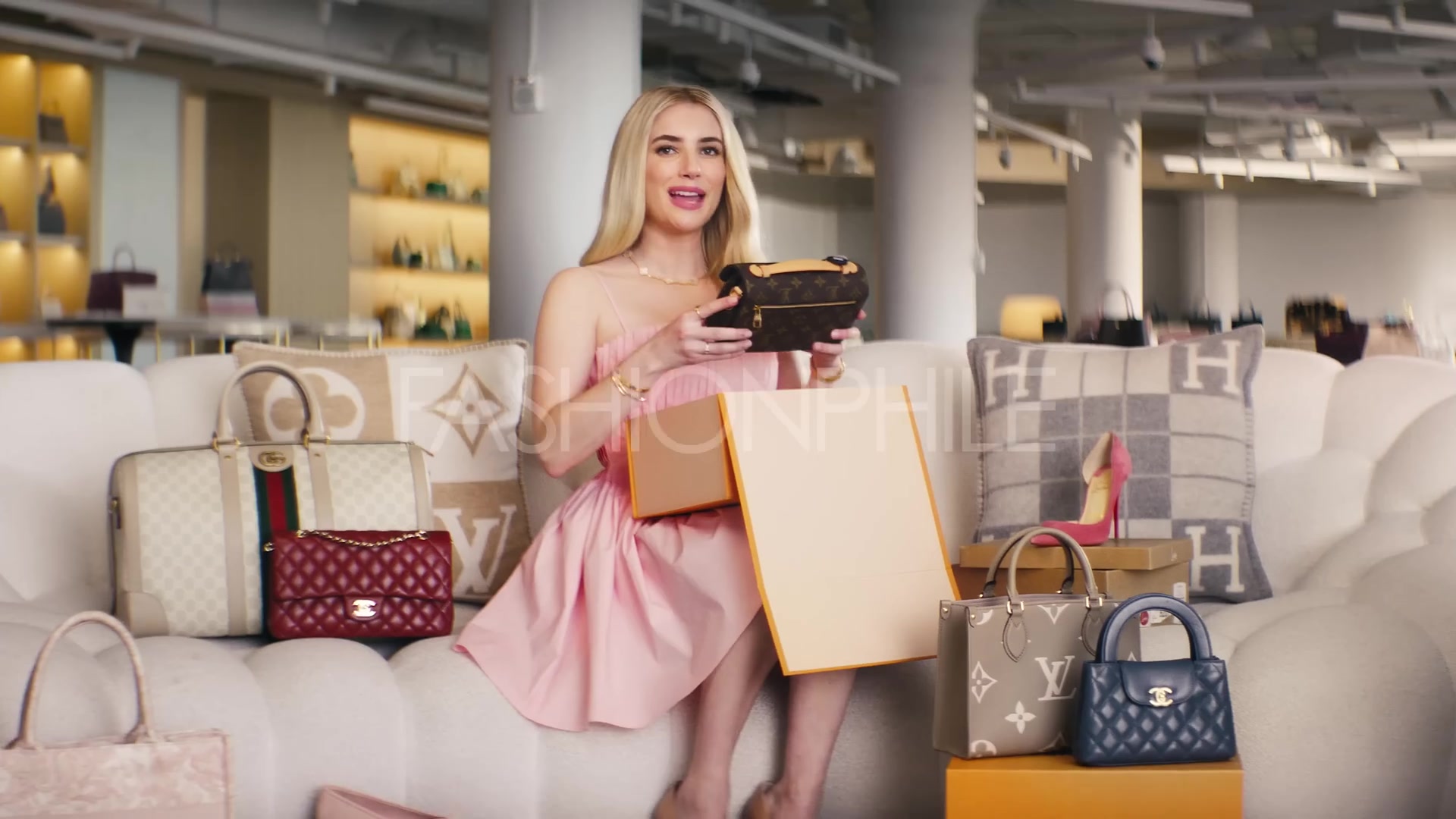 EmmaRobertsXFASHIONPHILE_003.jpg