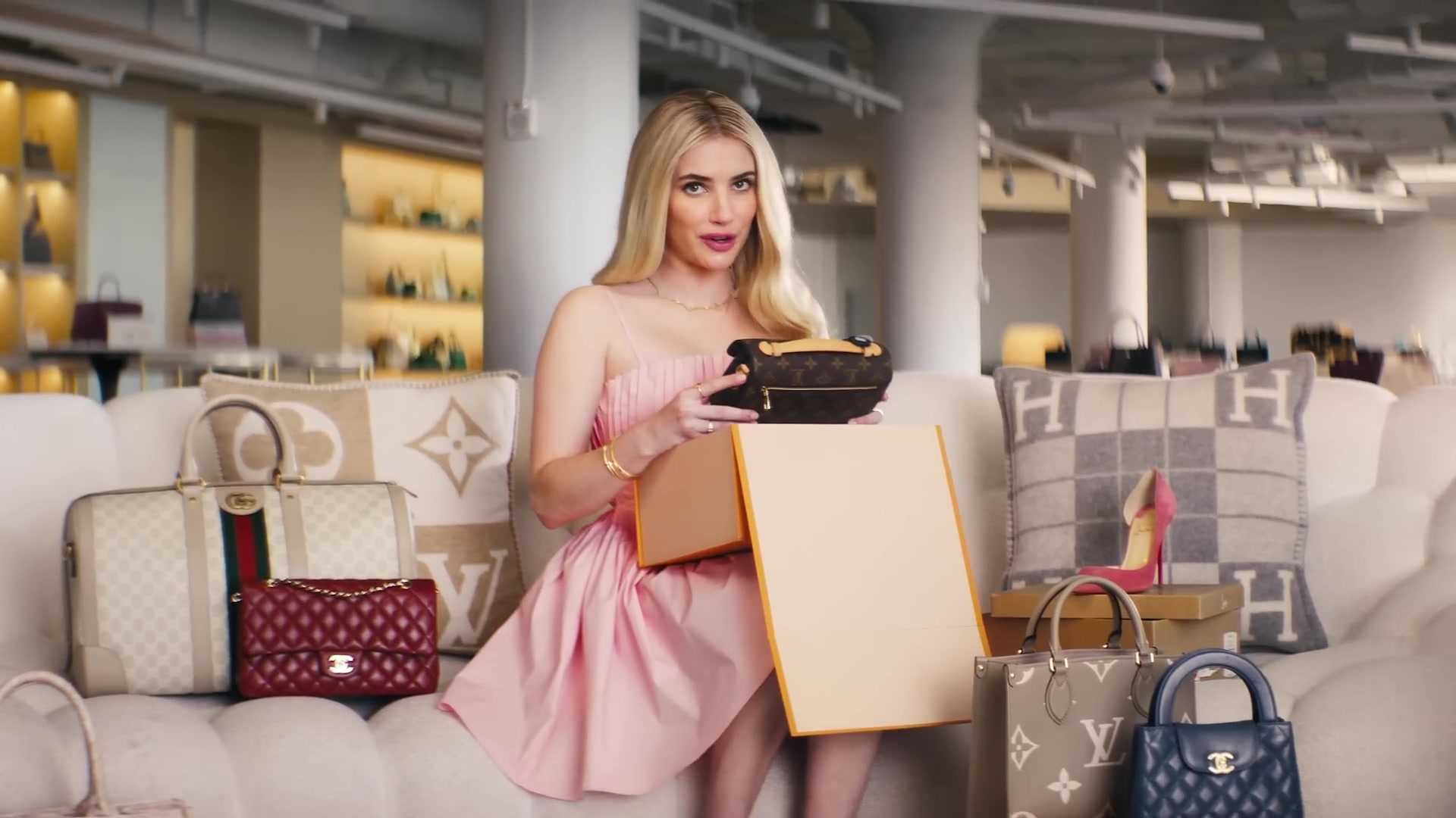 EmmaRobertsXFASHIONPHILE_013.jpg