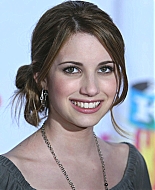 19thAnnualKidsChoiceAwards_OrangeCarpet06_282129.jpg