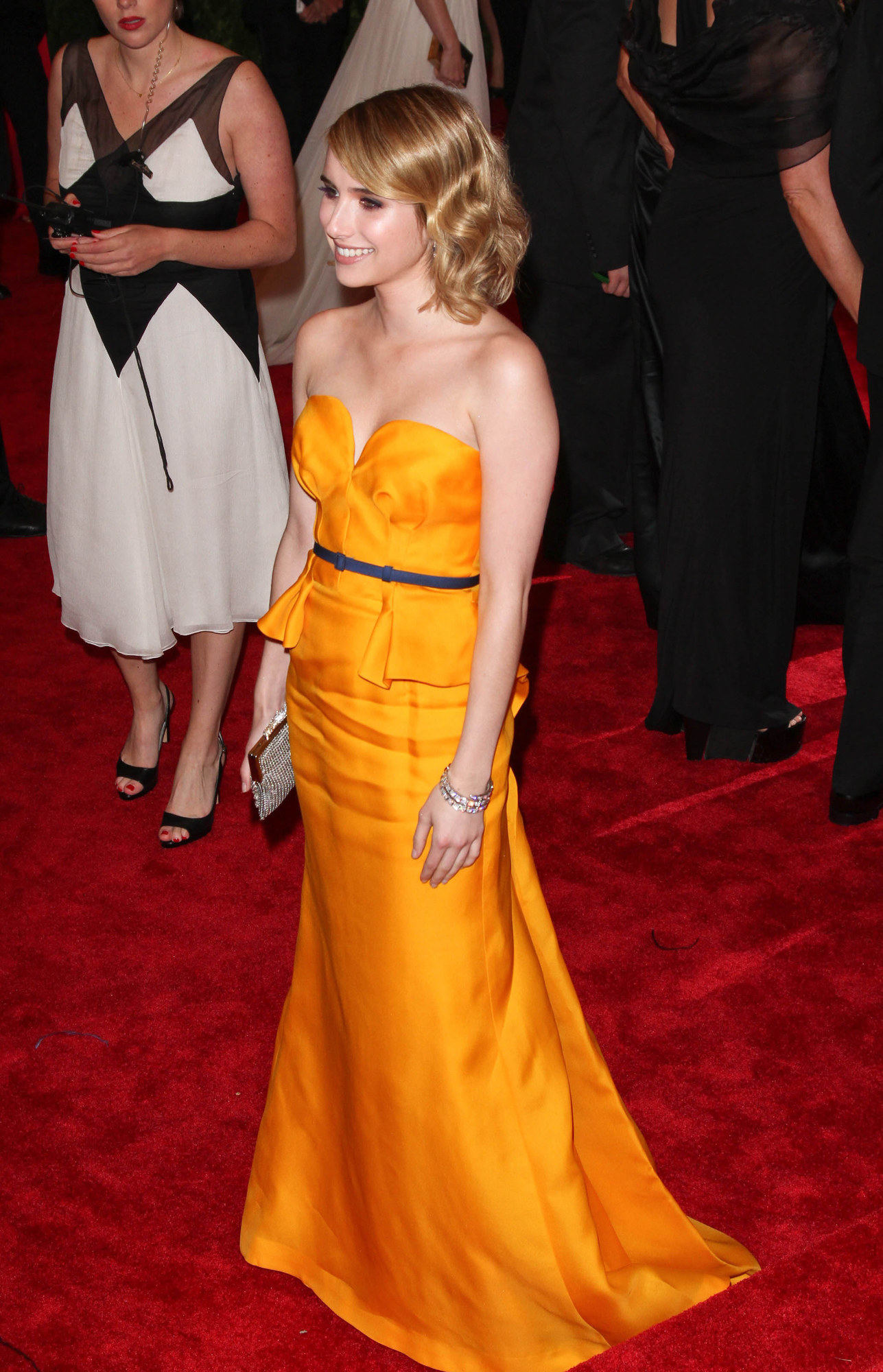 Schiaparelli_METGala_Arrivals_IHER_283329.jpg