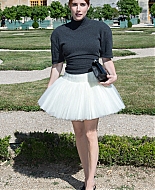 JacquemusPhotocall_PFW_Outside_IHER_282529.jpg