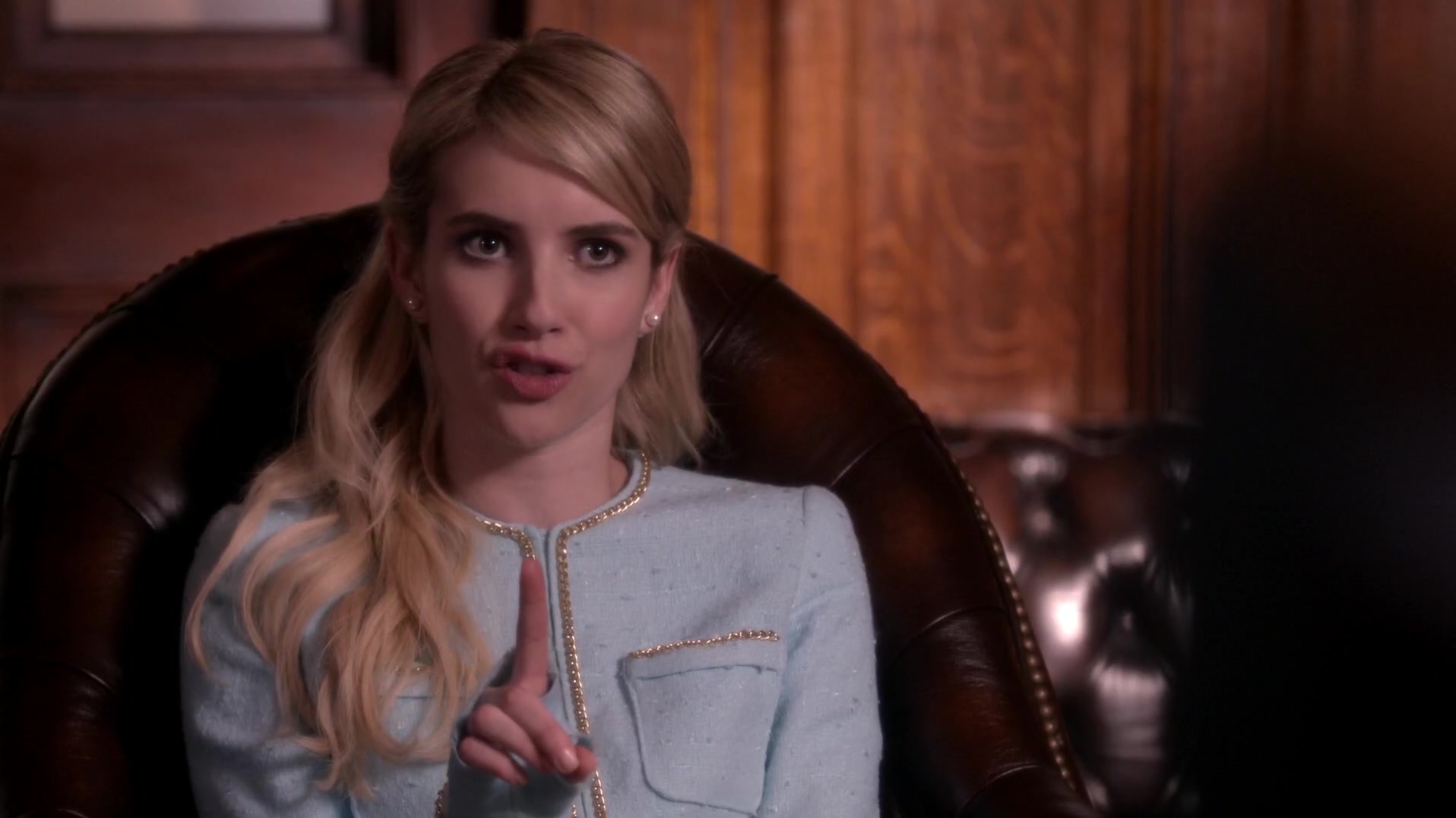 Scream_Queens_2015_S01E01E02_Pilot-Hell_Week_1080p_WEB-DL_DD5_1_H_264-NTb_00869.jpg