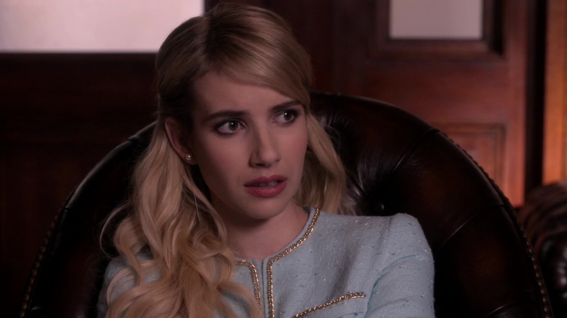 Scream_Queens_2015_S01E01E02_Pilot-Hell_Week_1080p_WEB-DL_DD5_1_H_264-NTb_01324.jpg
