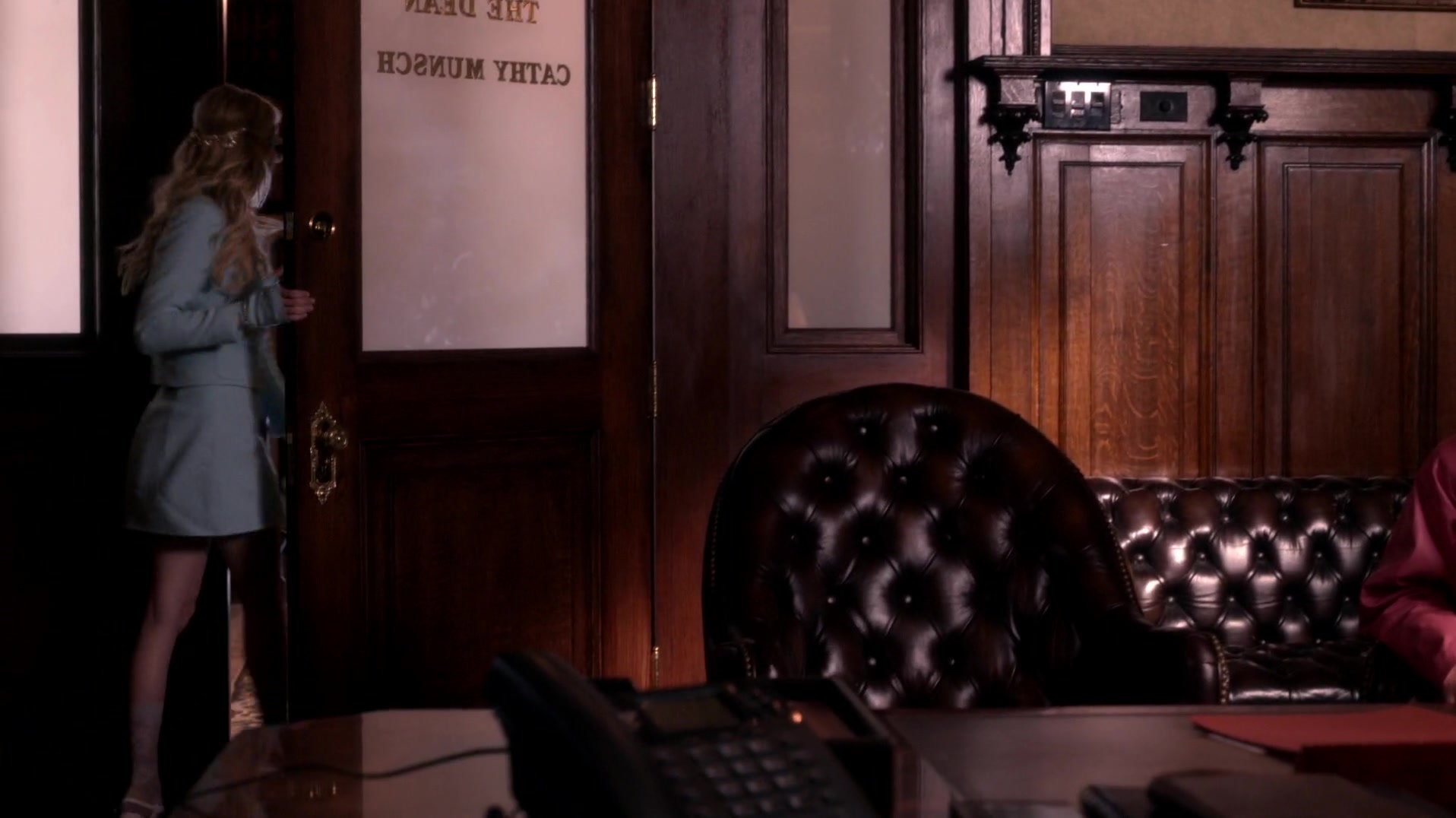 Scream_Queens_2015_S01E01E02_Pilot-Hell_Week_1080p_WEB-DL_DD5_1_H_264-NTb_01484.jpg