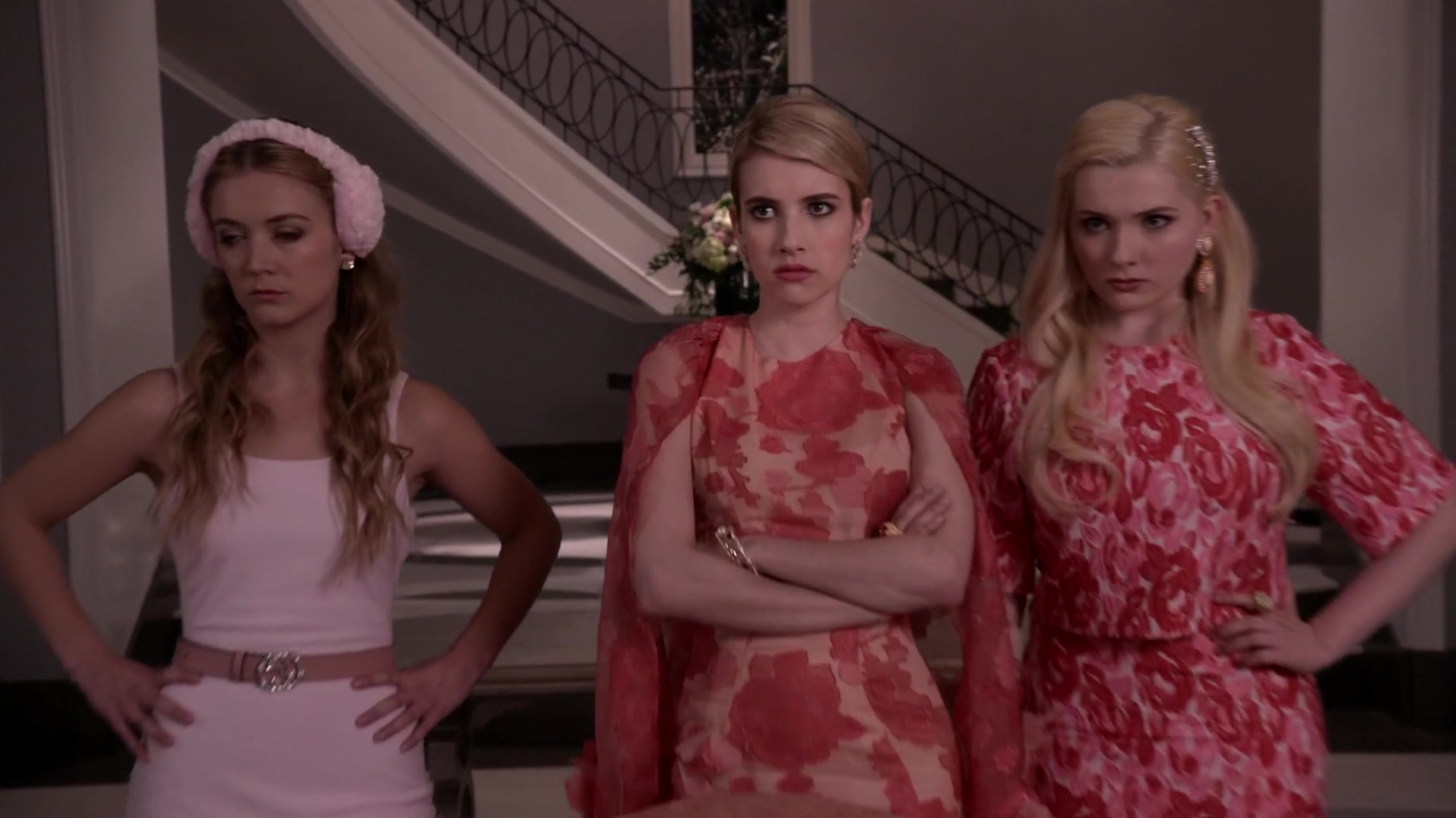 Scream_Queens_2015_S01E01E02_Pilot-Hell_Week_1080p_WEB-DL_DD5_1_H_264-NTb_02685.jpg