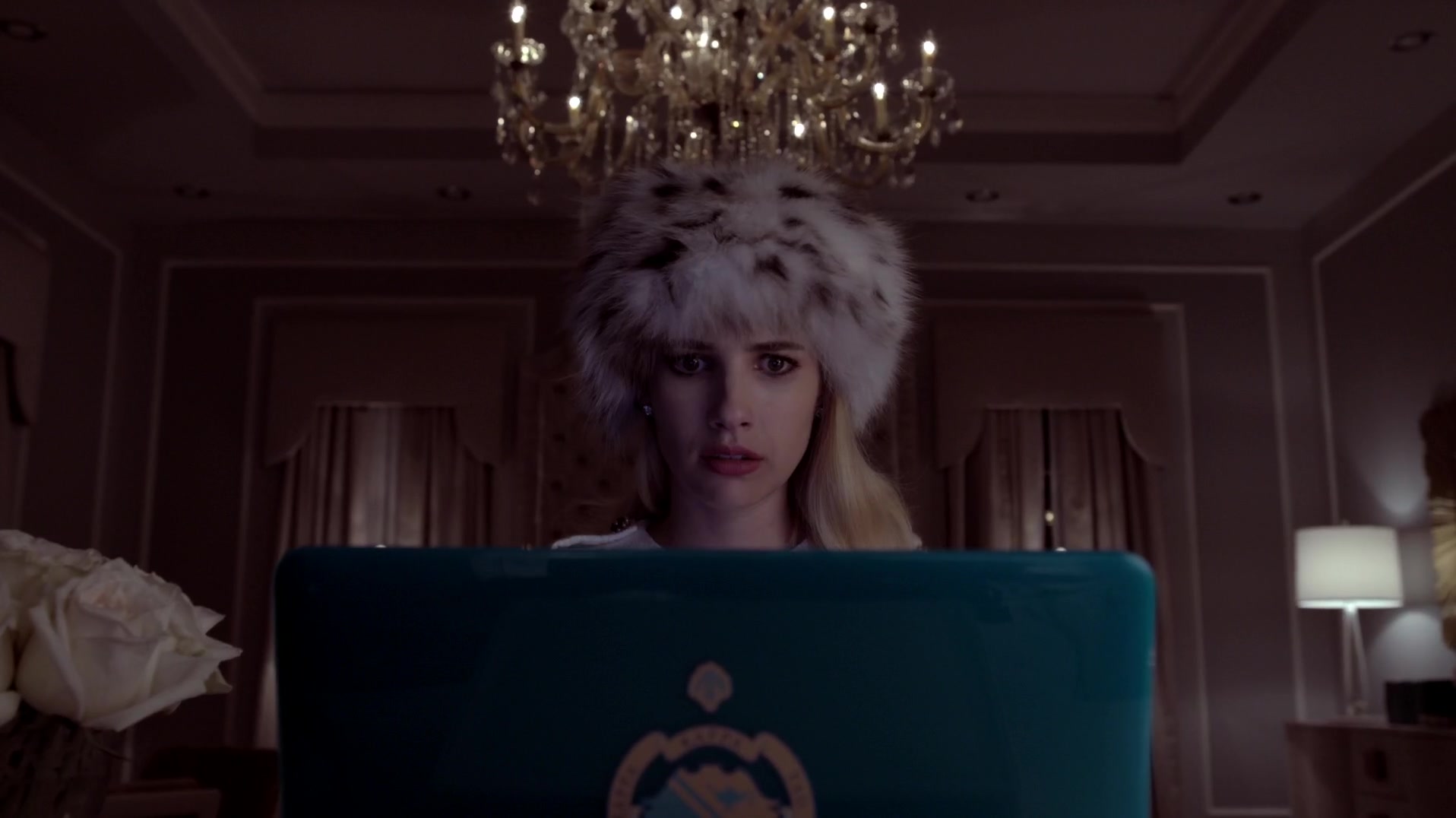 Scream_Queens_2015_S01E01E02_Pilot-Hell_Week_1080p_WEB-DL_DD5_1_H_264-NTb_02799.jpg