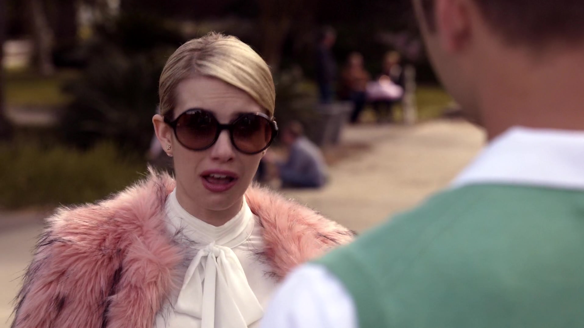 Scream_Queens_2015_S01E01E02_Pilot-Hell_Week_1080p_WEB-DL_DD5_1_H_264-NTb_03045.jpg