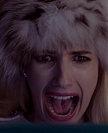 Scream_Queens_2015_S01E01E02_Pilot-Hell_Week_1080p_WEB-DL_DD5_1_H_264-NTb_02817.jpg
