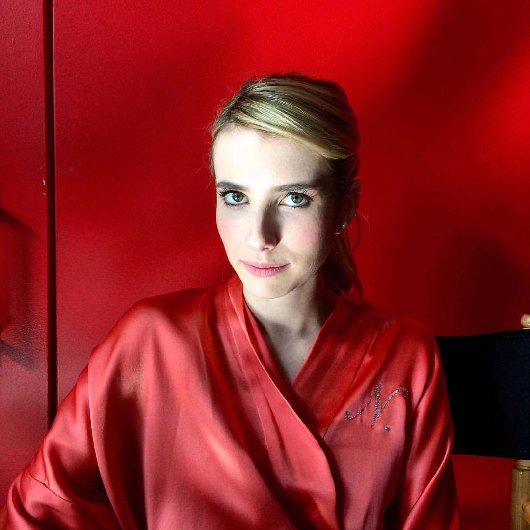 Iheartemmaroberts_sq_s1bts_28629.jpg