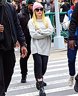 AHSDelicate_OnSet_April23_IHER_28329.jpg