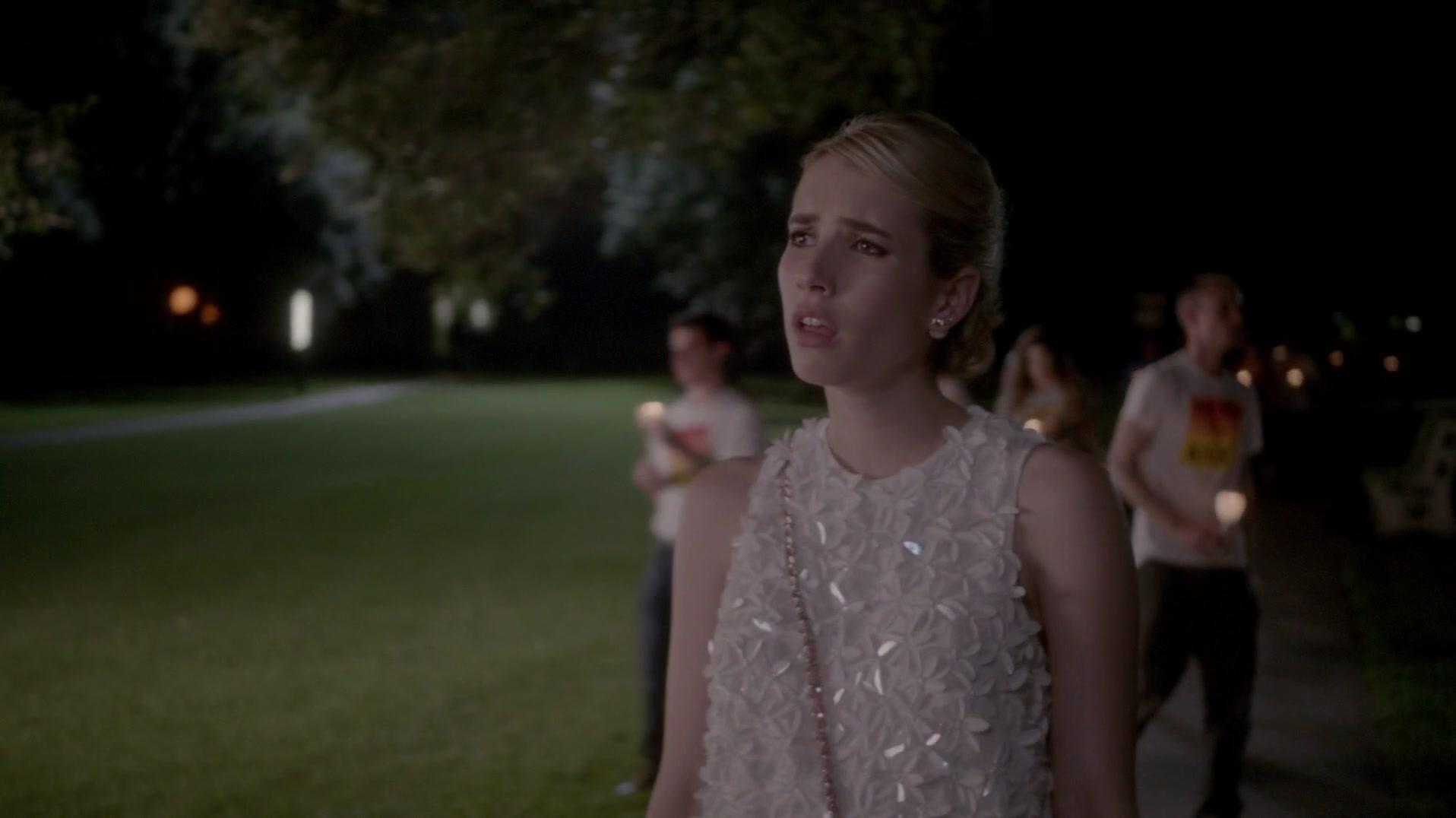 Scream_Queens_2015_S01E03_Chainsaw_1080p__1127.jpg
