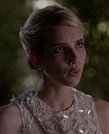 Scream_Queens_2015_S01E03_Chainsaw_1080p__0996.jpg