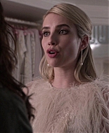 Scream_Queens_2015_S01E03_Chainsaw_1080p__2840.jpg