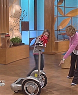 iheartemmaroberts_ellenshow2005_000321.jpg