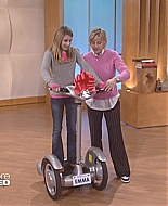 iheartemmaroberts_ellenshow2005_000330.jpg