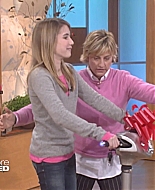 iheartemmaroberts_ellenshow2005_000347.jpg