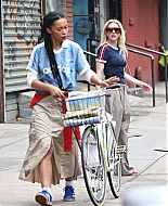iheartemmaroberts_filmingcommercial_AdidasxNordstrom_28429.jpg