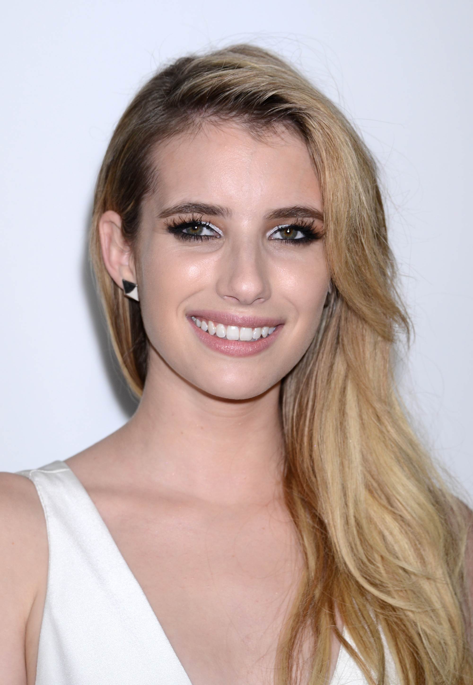 iheartemmaroberts_ahscovenpremiere_28829.jpg