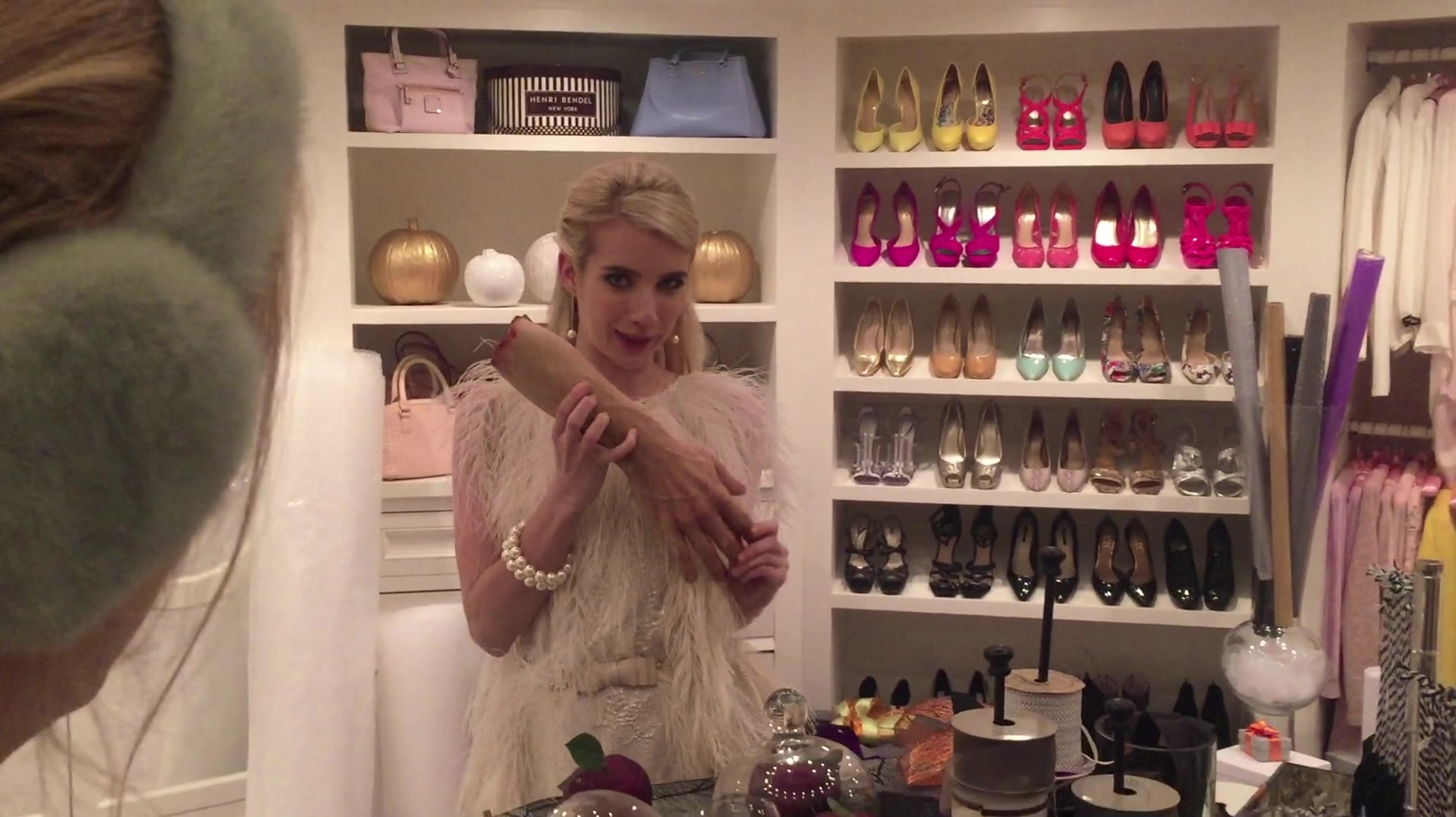 Scream_Queens_2015_S01E04_Haunted_House_1080p__0222.jpg