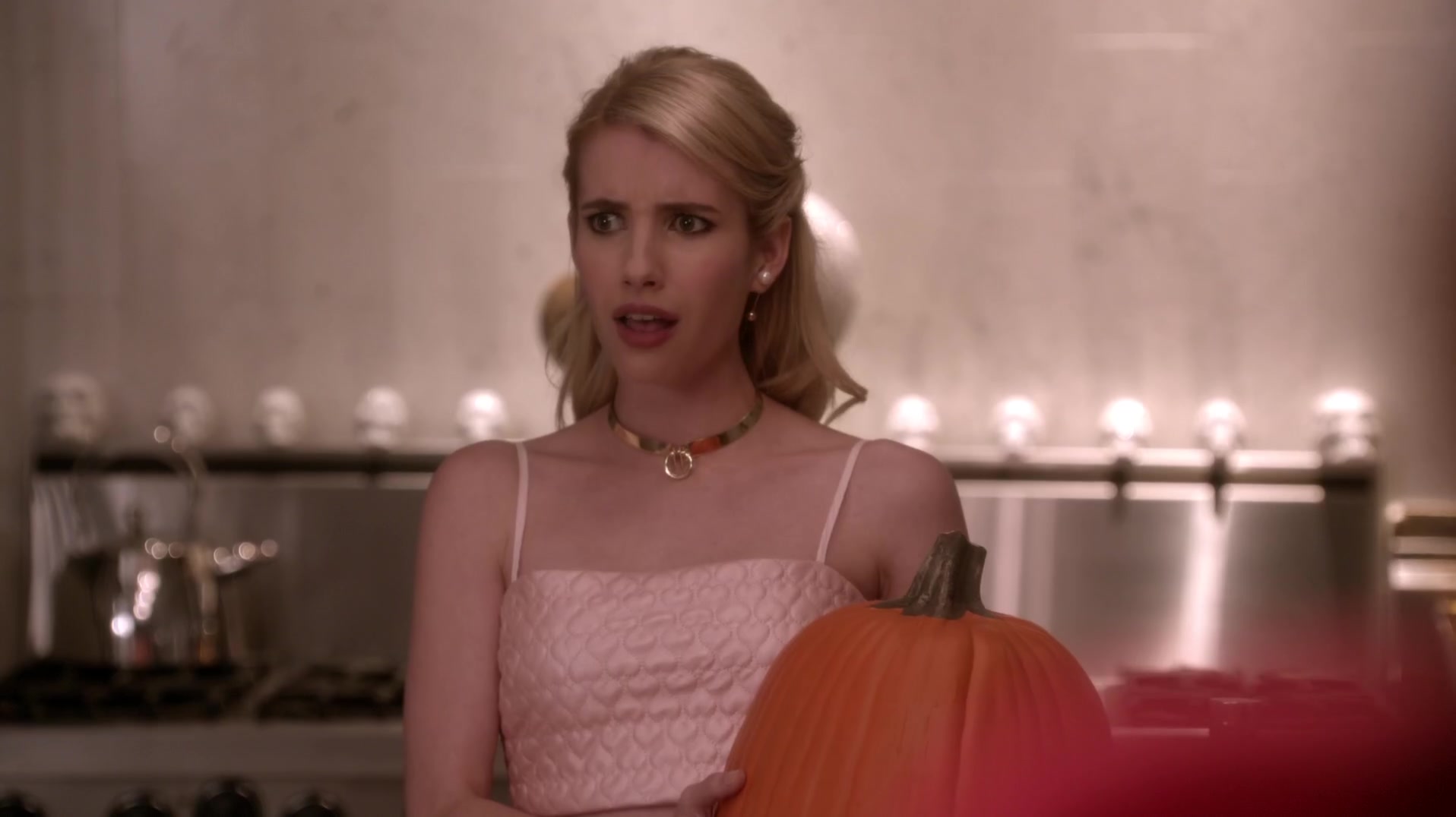 Scream_Queens_2015_S01E04_Haunted_House_1080p__1922.jpg