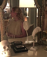 Scream_Queens_2015_S01E04_Haunted_House_1080p__0169.jpg