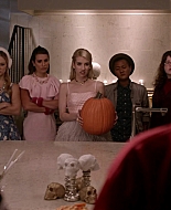 Scream_Queens_2015_S01E04_Haunted_House_1080p__1969.jpg