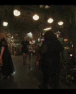 ahs13teaser__thegrandunveiling_000078.jpg