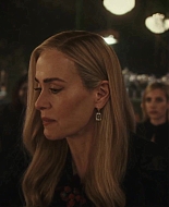 ahs13_somethingwickediscoming_teaser_000007.jpg