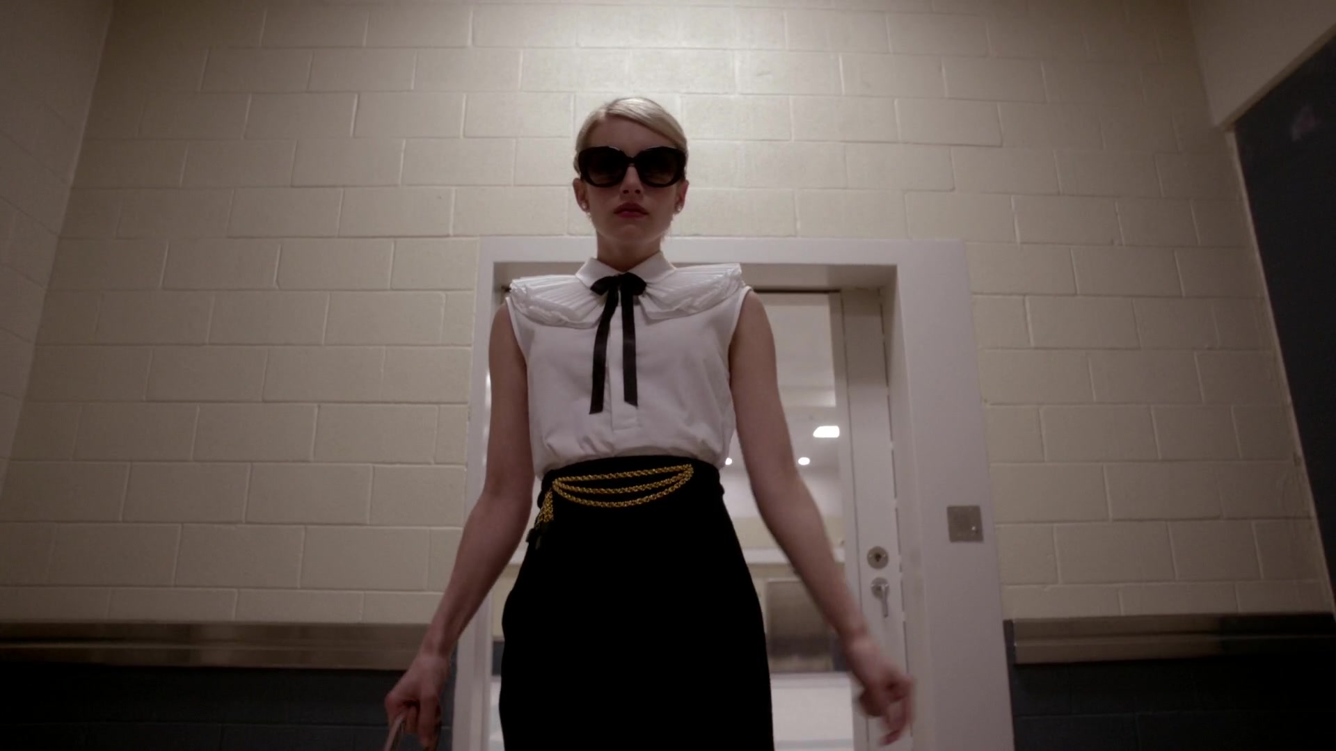 Scream_Queens_2015_S01E05_Pumpkin_Patch_1080p_2976.jpg