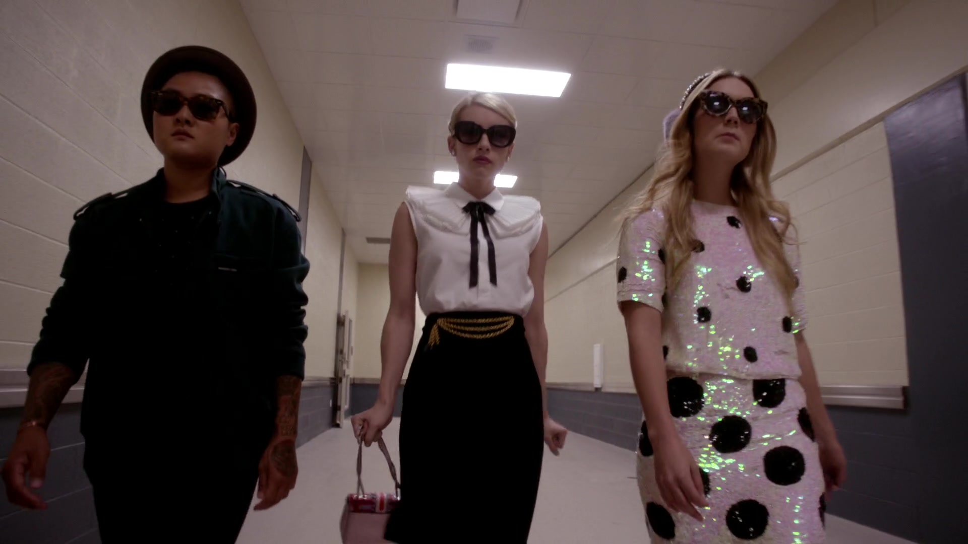 Scream_Queens_2015_S01E05_Pumpkin_Patch_1080p_3001.jpg