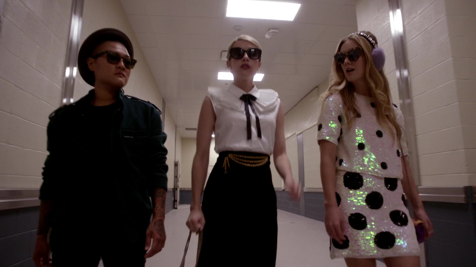 Scream_Queens_2015_S01E05_Pumpkin_Patch_1080p_3005.jpg