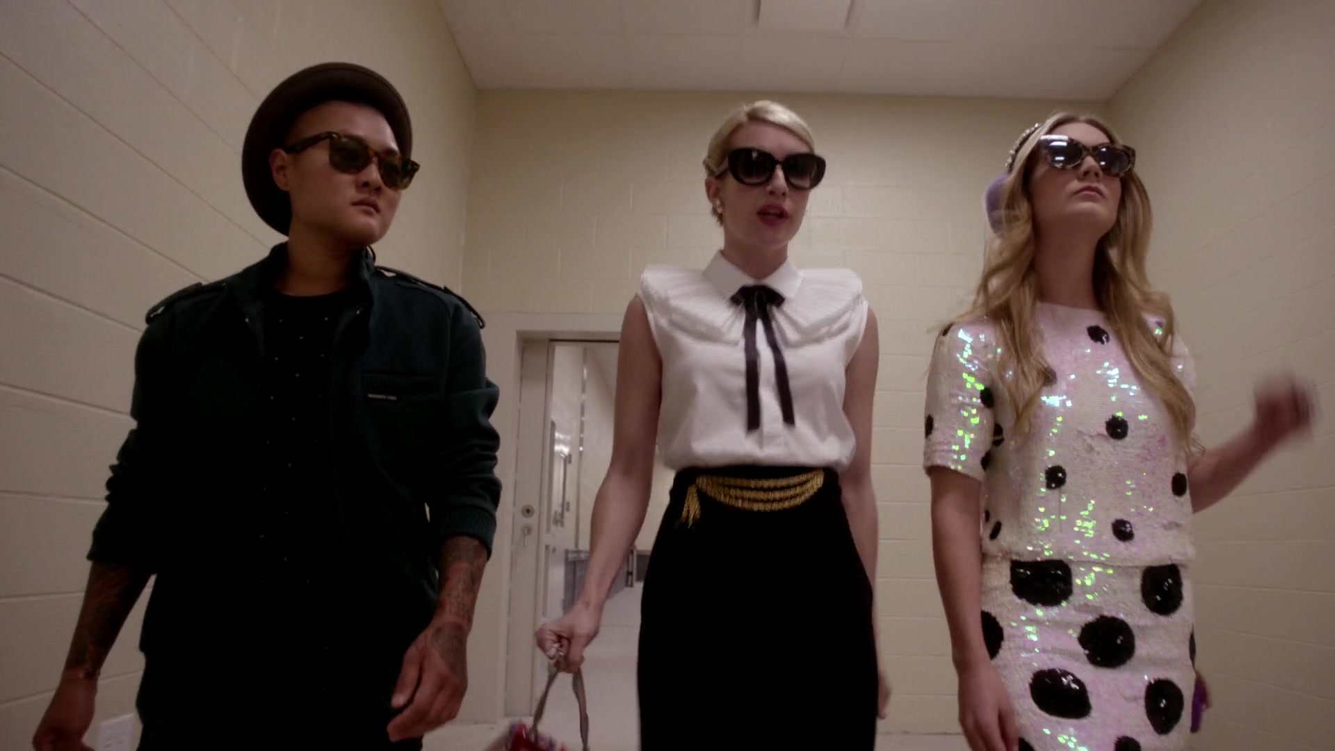 Scream_Queens_2015_S01E05_Pumpkin_Patch_1080p_3021.jpg
