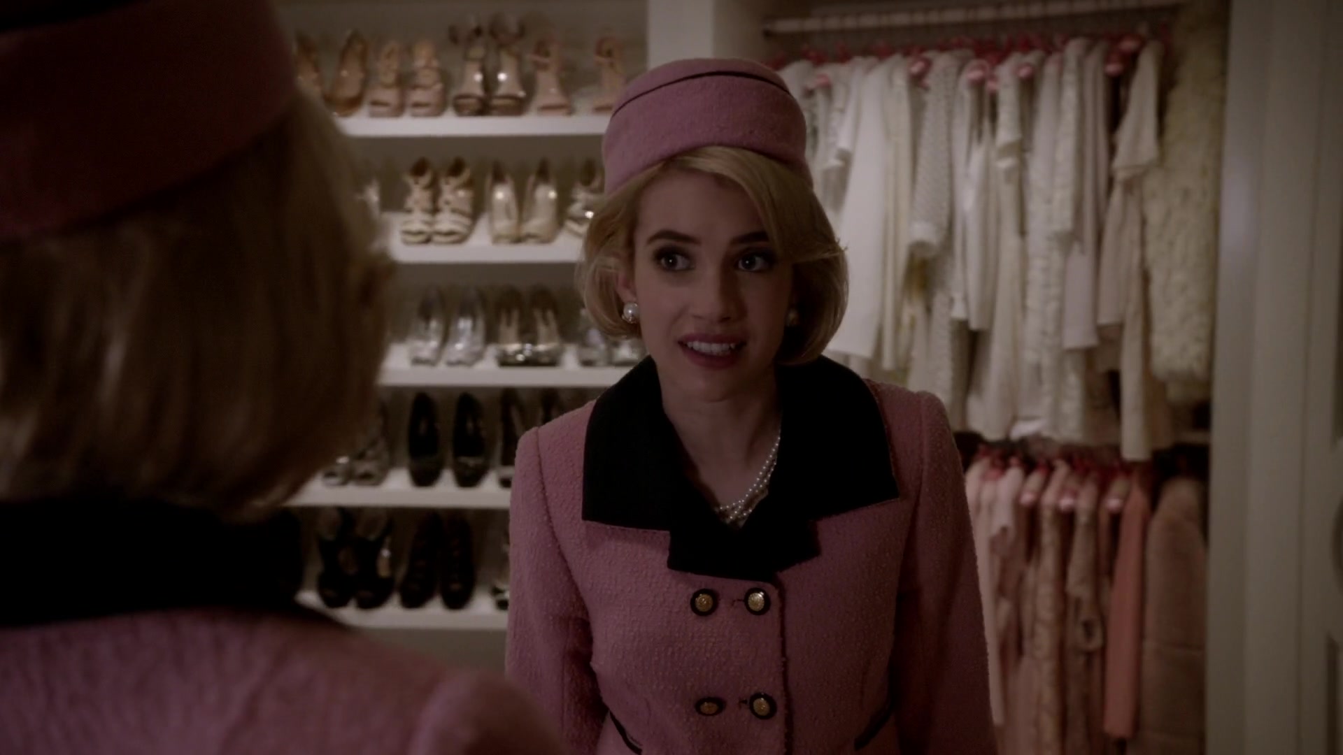 Scream_Queens_2015_S01E05_Pumpkin_Patch_1080p_3594.jpg