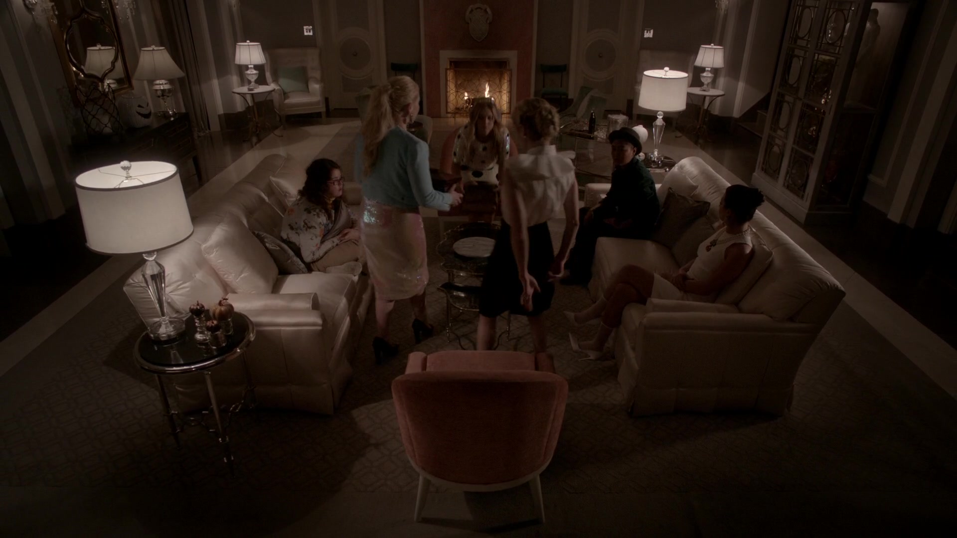 Scream_Queens_2015_S01E05_Pumpkin_Patch_1080p_5524.jpg Scream_Queens_2015_S01E05_Pumpkin_Patch_1080p_5524.jpg
