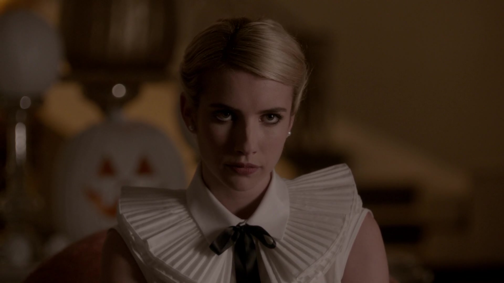 Scream_Queens_2015_S01E05_Pumpkin_Patch_1080p_6002.jpg Scream_Queens_2015_S01E05_Pumpkin_Patch_1080p_6002.jpg