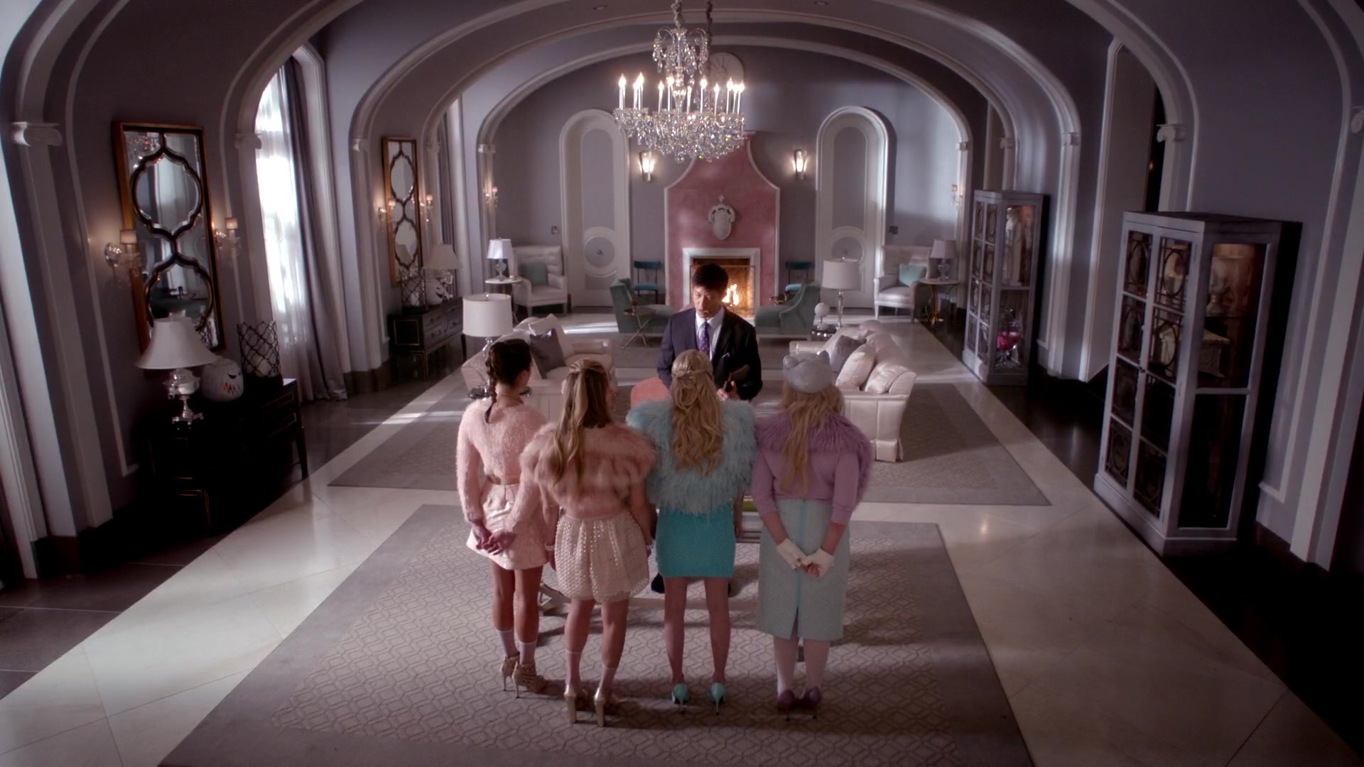 Scream_Queens_2015_S01E05_Pumpkin_Patch_1080p__0207.jpg