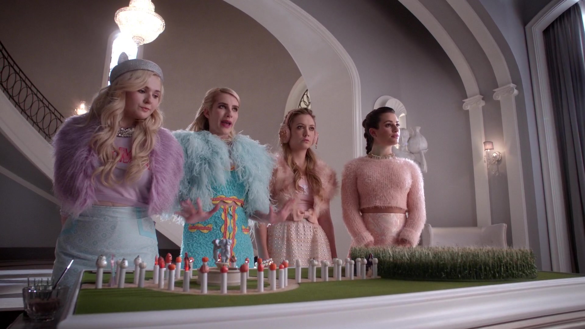 Scream_Queens_2015_S01E05_Pumpkin_Patch_1080p__0216.jpg