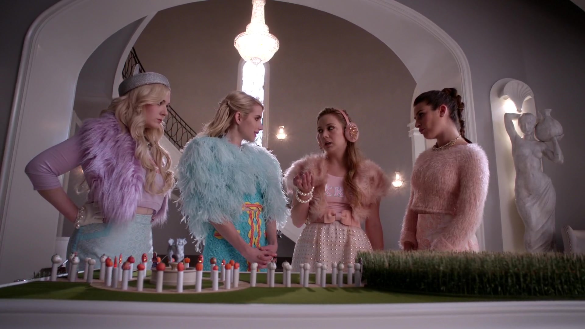 Scream_Queens_2015_S01E05_Pumpkin_Patch_1080p__0245.jpg