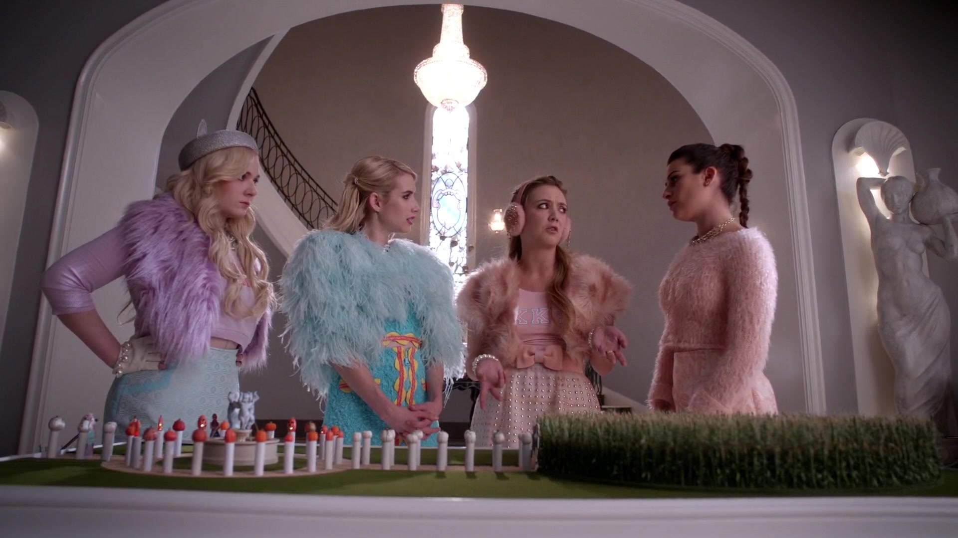 Scream_Queens_2015_S01E05_Pumpkin_Patch_1080p__0254.jpg