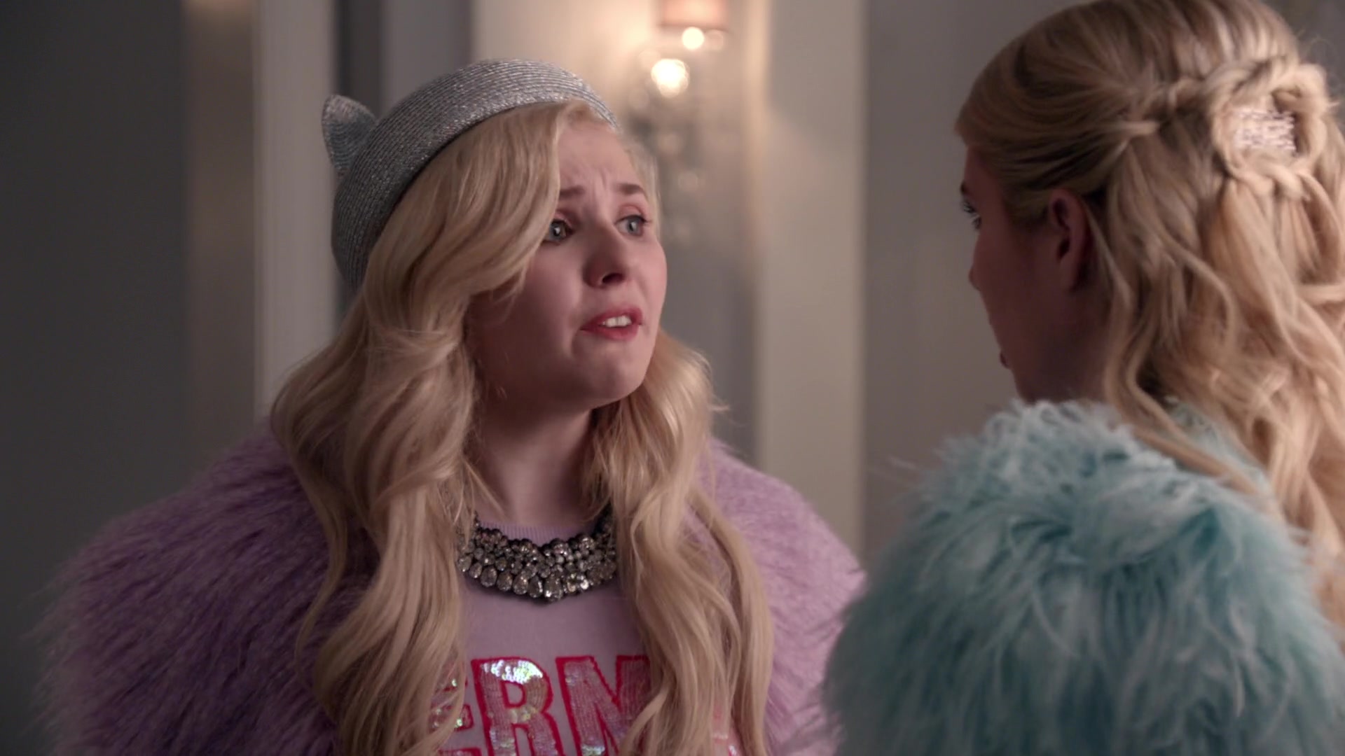 Scream_Queens_2015_S01E05_Pumpkin_Patch_1080p__0318.jpg Scream_Queens_2015_S01E05_Pumpkin_Patch_1080p__0318.jpg