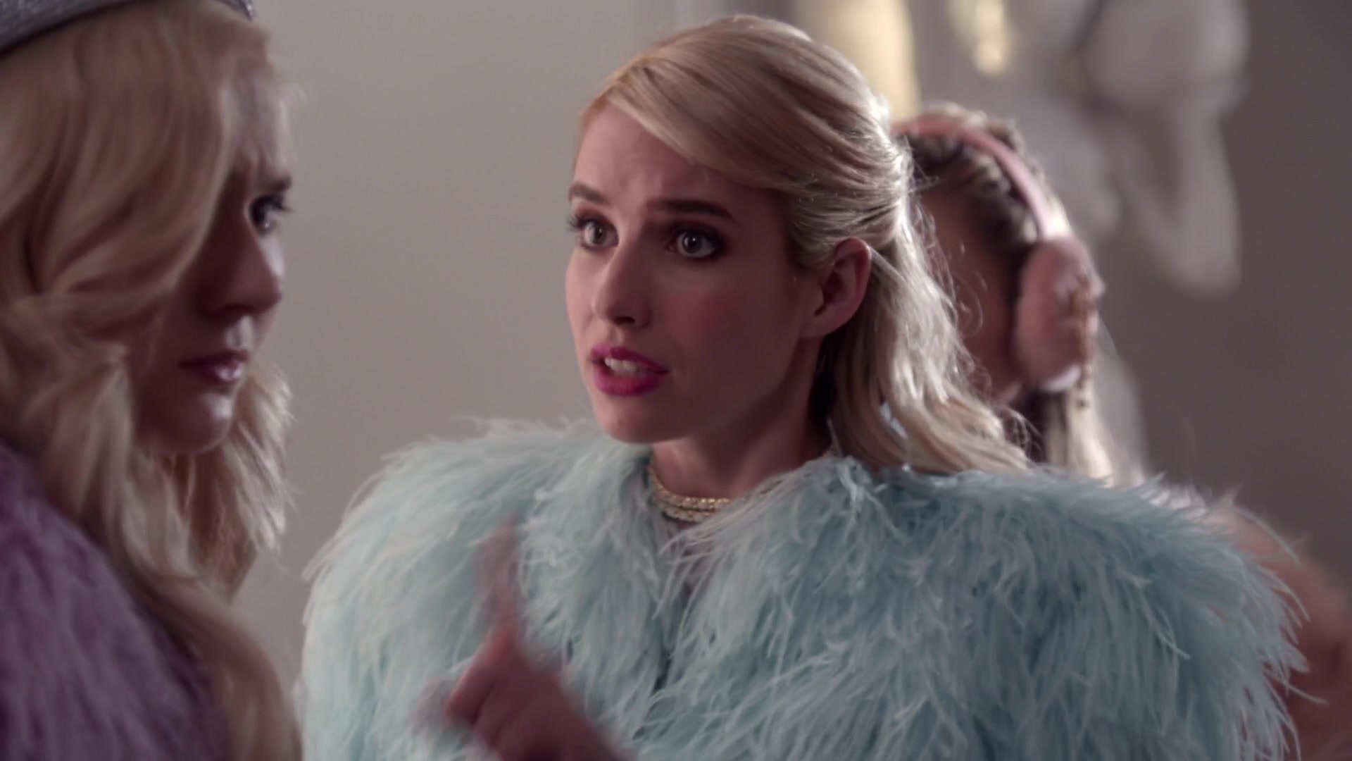 Scream_Queens_2015_S01E05_Pumpkin_Patch_1080p__0354.jpg