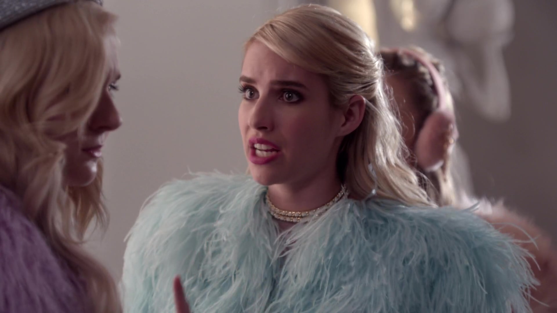 Scream_Queens_2015_S01E05_Pumpkin_Patch_1080p__0355.jpg
