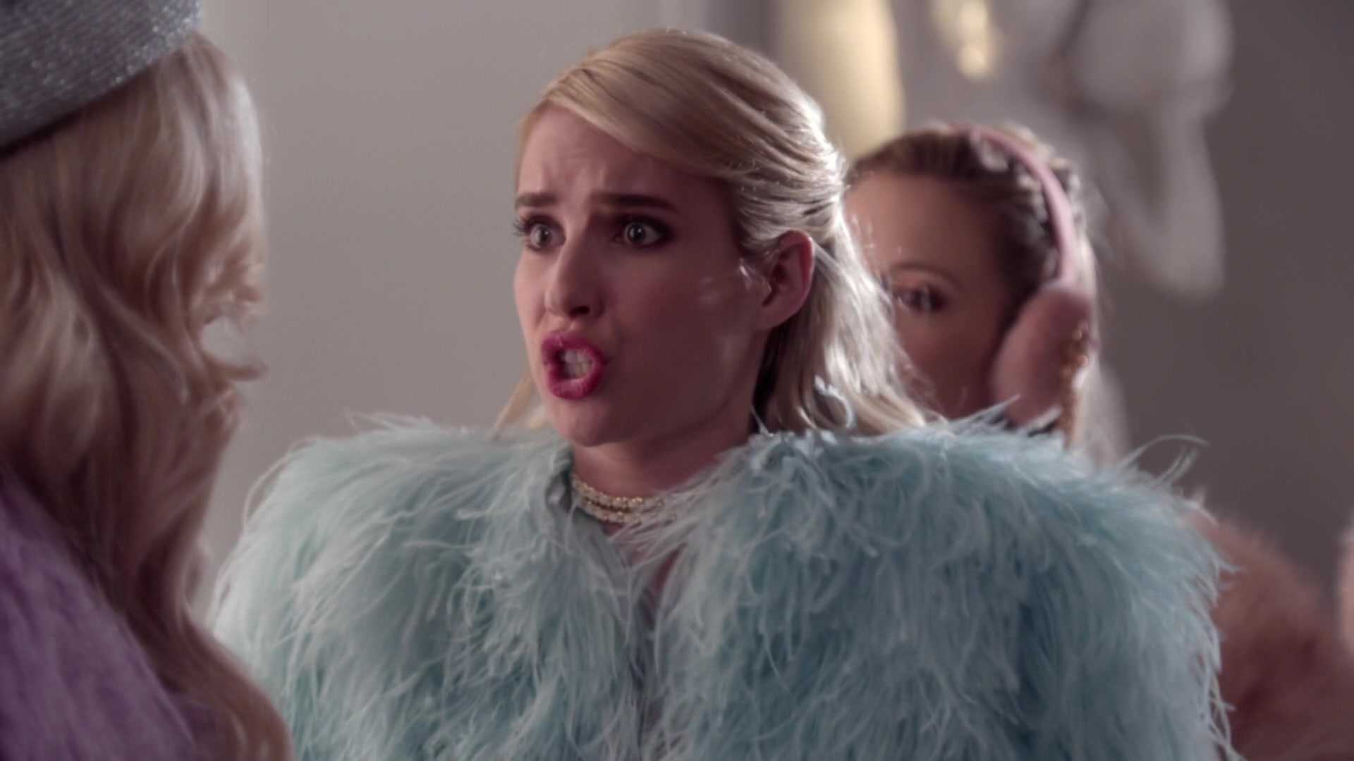 Scream_Queens_2015_S01E05_Pumpkin_Patch_1080p__0360.jpg Scream_Queens_2015_S01E05_Pumpkin_Patch_1080p__0360.jpg