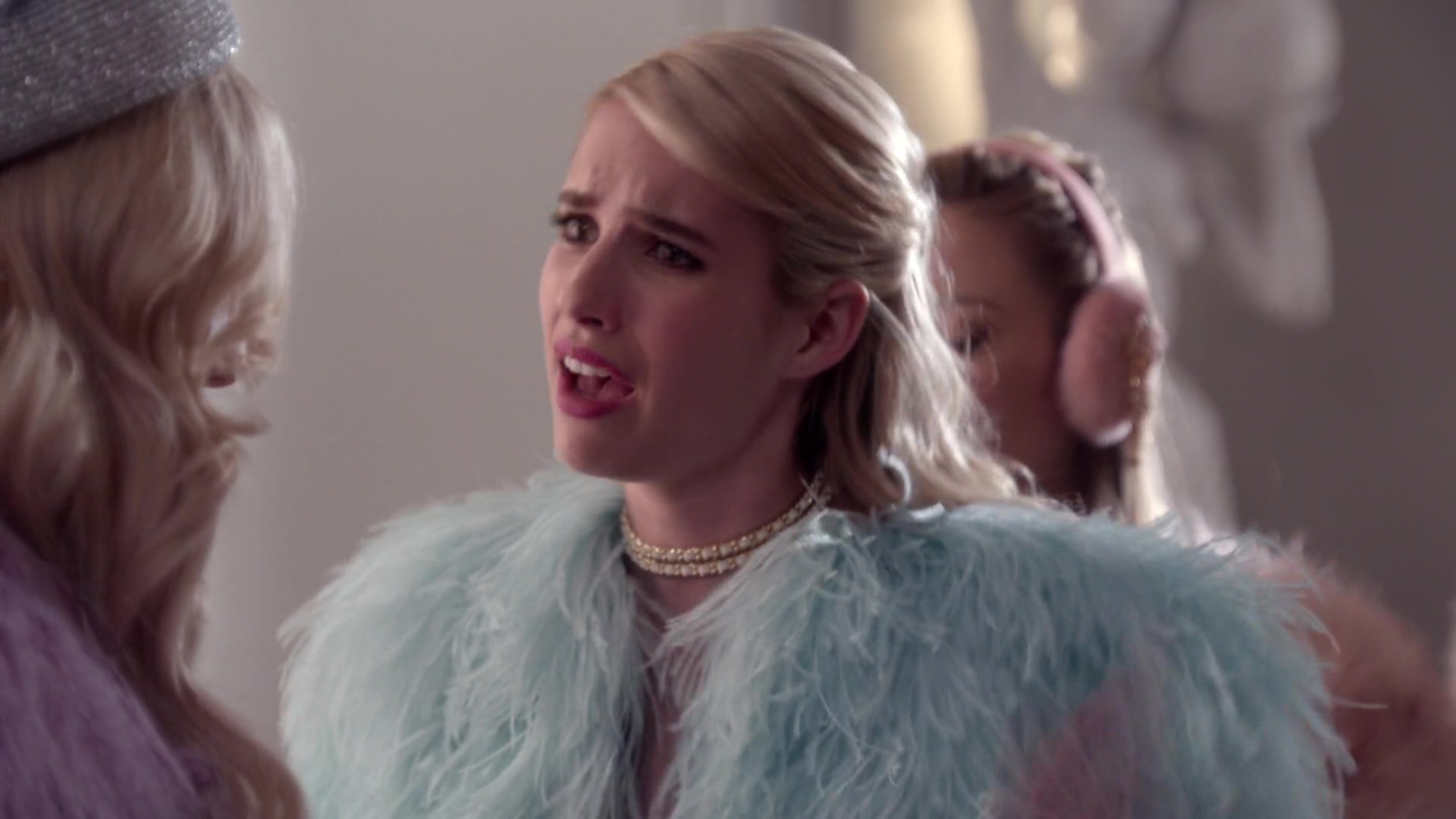 Scream_Queens_2015_S01E05_Pumpkin_Patch_1080p__0368.jpg
