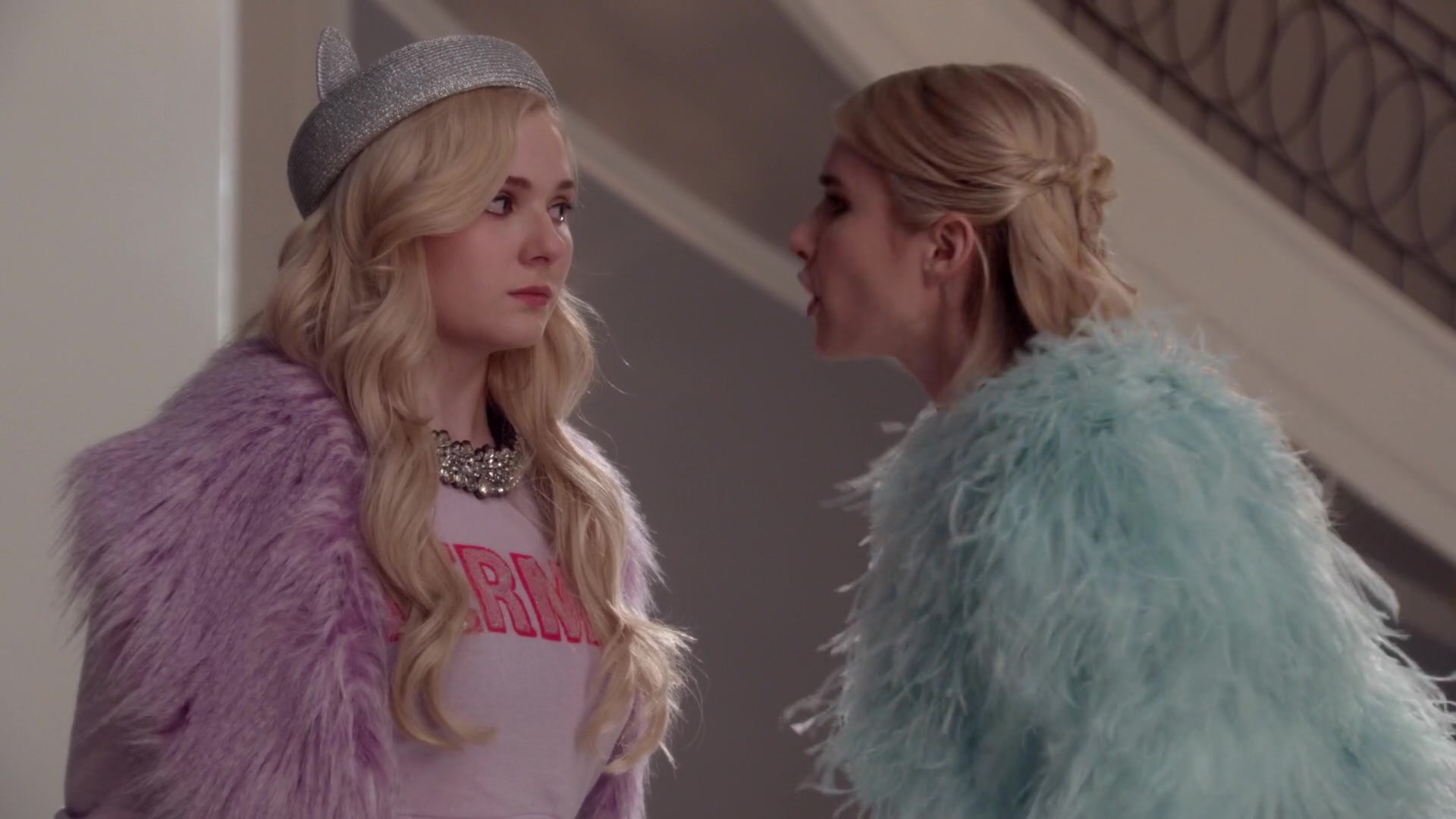Scream_Queens_2015_S01E05_Pumpkin_Patch_1080p__0371.jpg