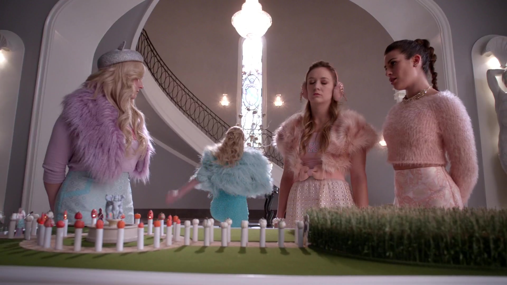Scream_Queens_2015_S01E05_Pumpkin_Patch_1080p__0375.jpg Scream_Queens_2015_S01E05_Pumpkin_Patch_1080p__0375.jpg