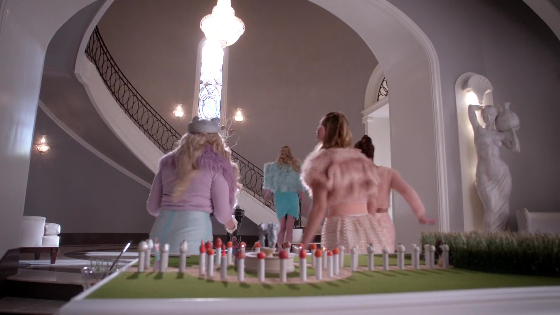 Scream_Queens_2015_S01E05_Pumpkin_Patch_1080p__0385.jpg Scream_Queens_2015_S01E05_Pumpkin_Patch_1080p__0385.jpg