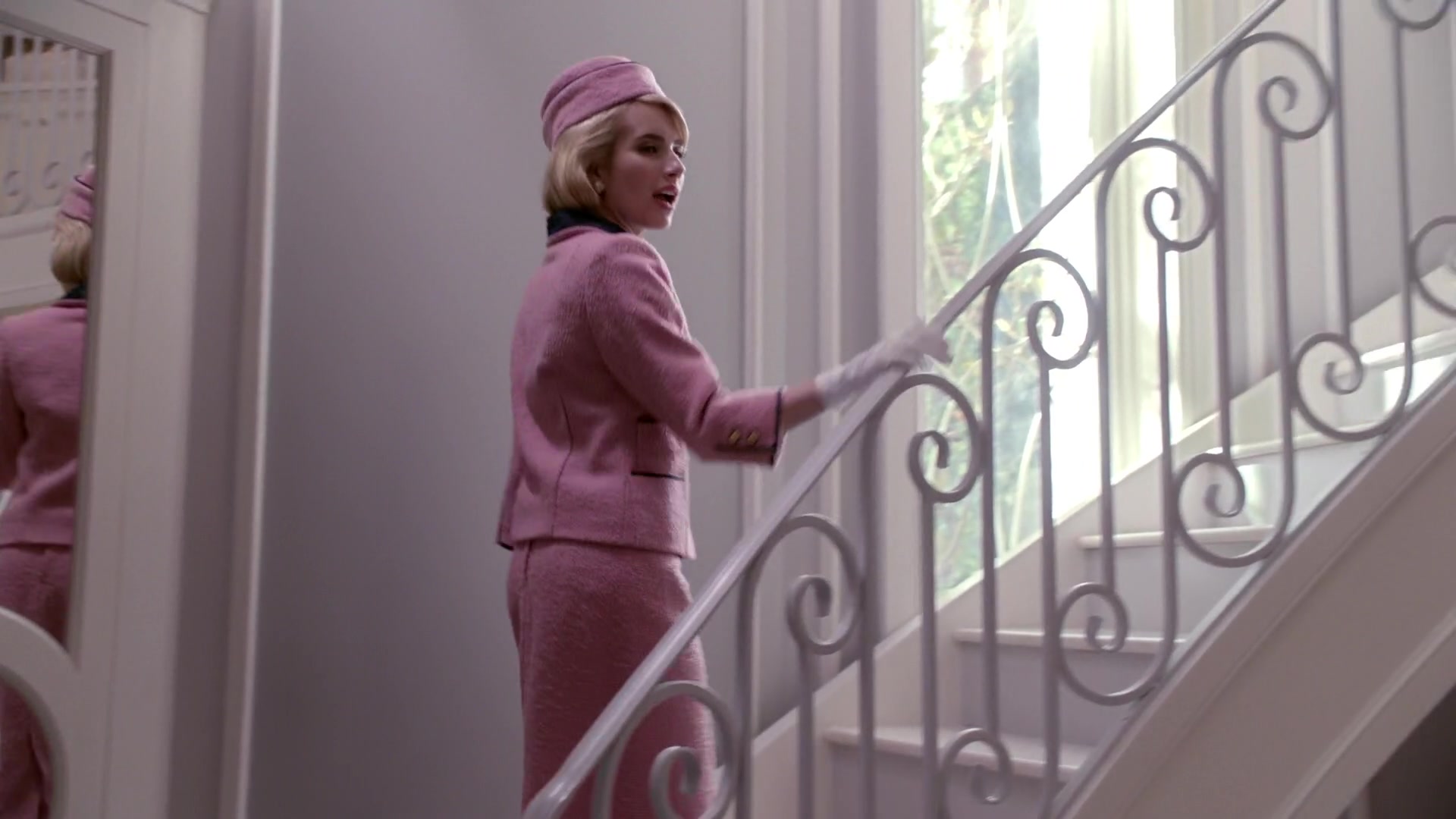Scream_Queens_2015_S01E05_Pumpkin_Patch_1080p__0425.jpg Scream_Queens_2015_S01E05_Pumpkin_Patch_1080p__0425.jpg